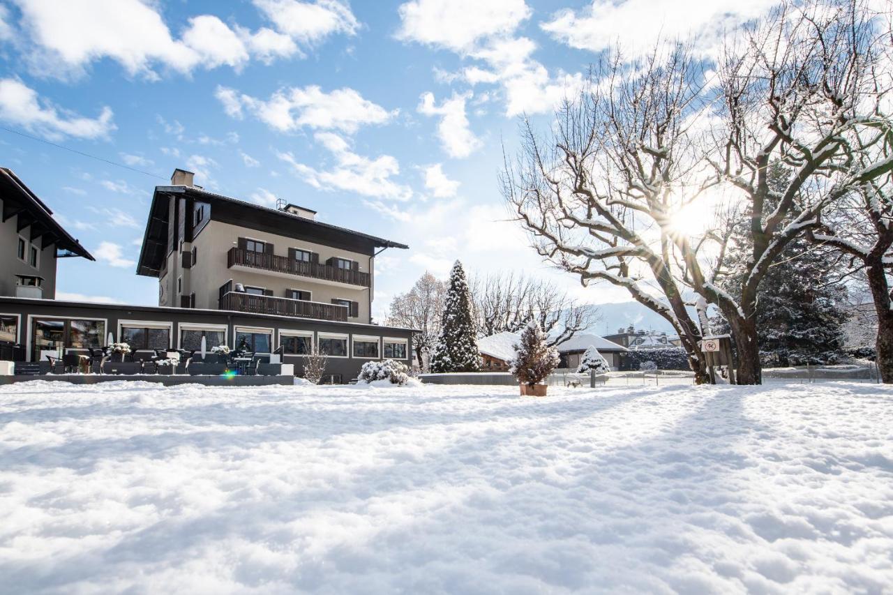Hotel Ander Brunico Esterno foto