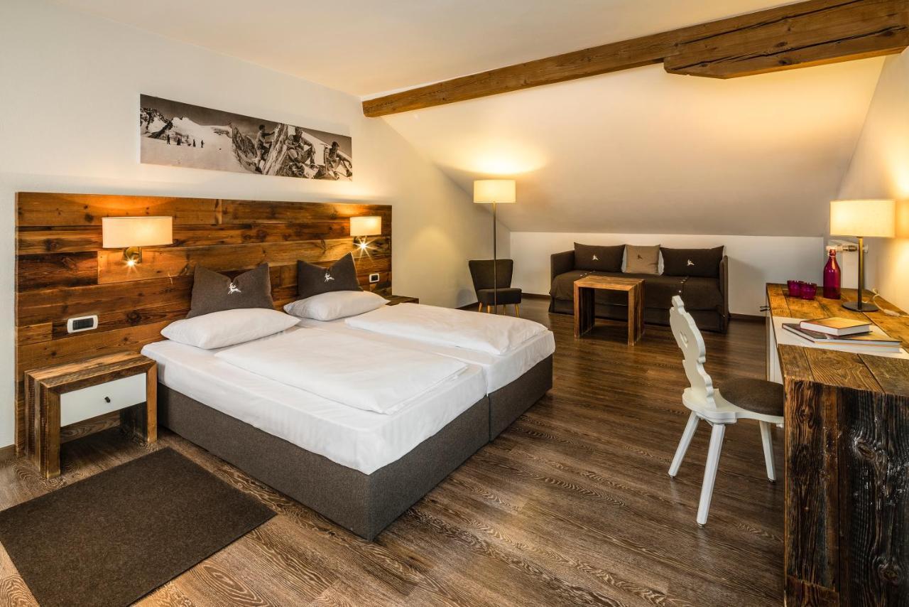 Hotel Ander Brunico Esterno foto