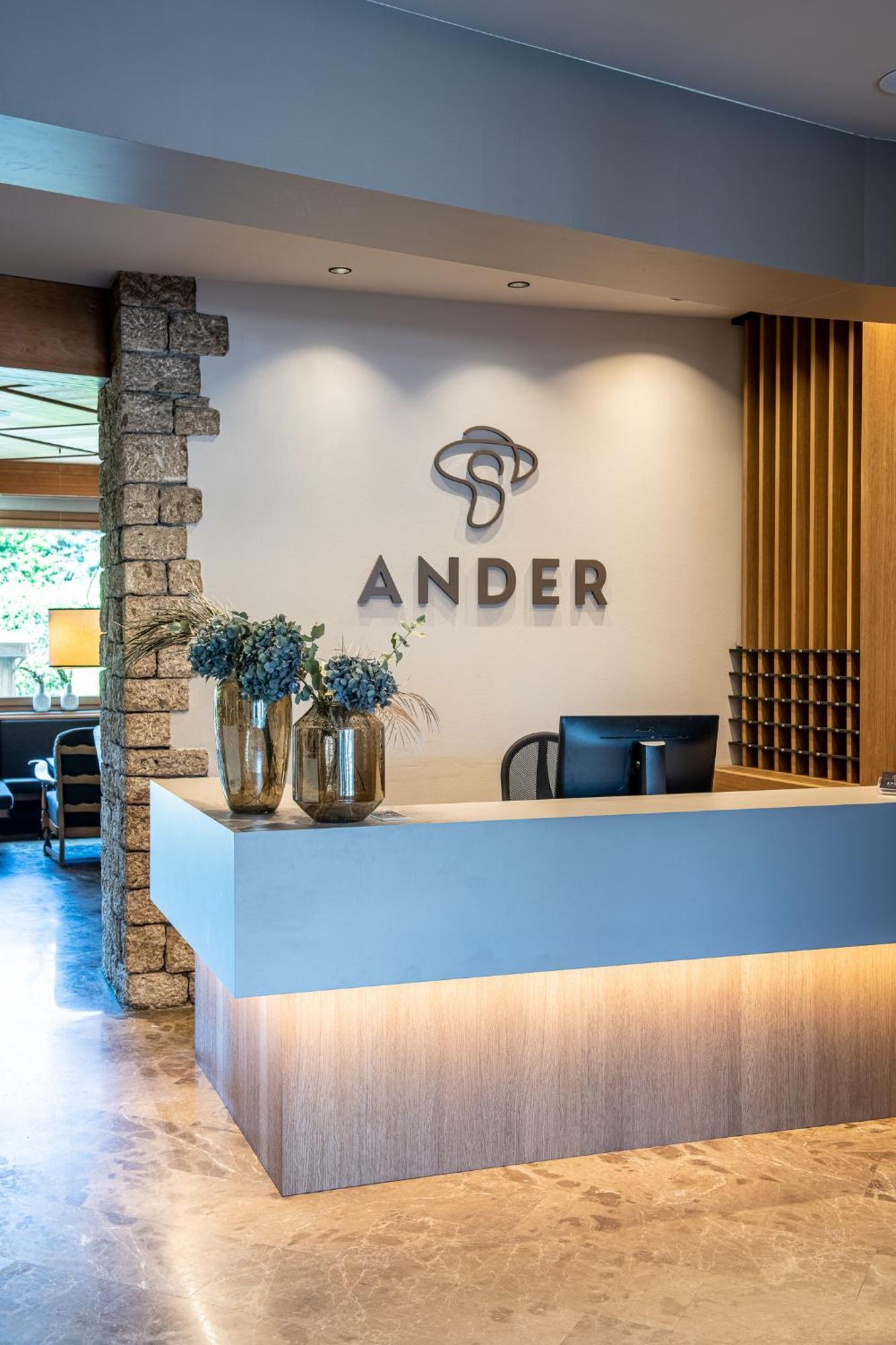 Hotel Ander Brunico Esterno foto